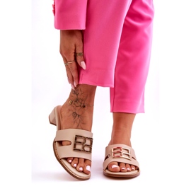 Infradito eleganti beige da donna con decorazione dorata 5