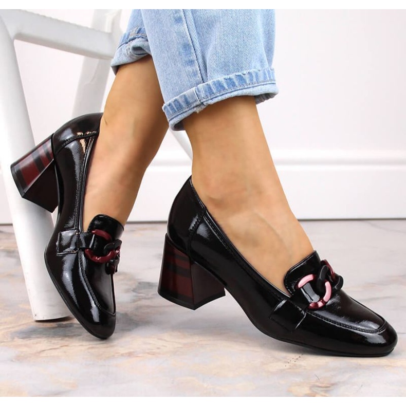 Vinceza W JAN232A scarpe laccate nere con tacco decorativo nero 1