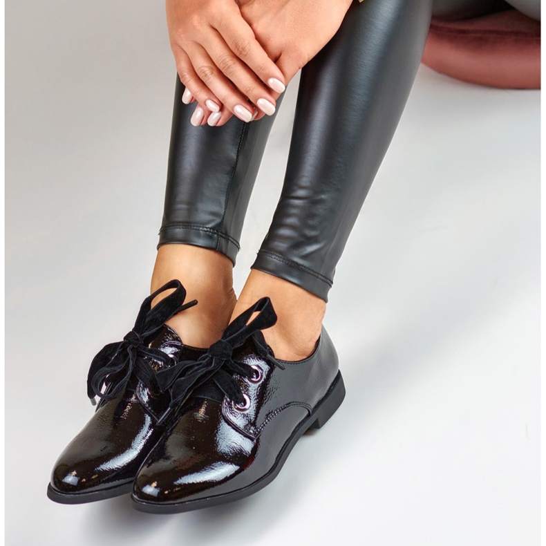 La.Fi Eleganti scarpe laccate nero 1