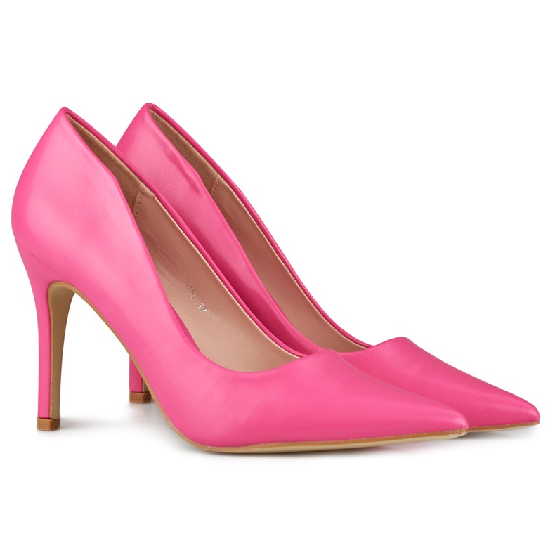 Tacchi rosa realizzati in ecopelle 1