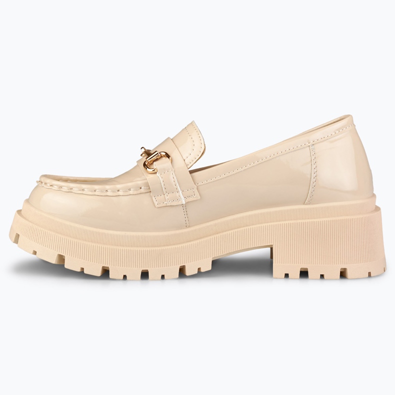 Scarpe con zeppa beige laccate 2