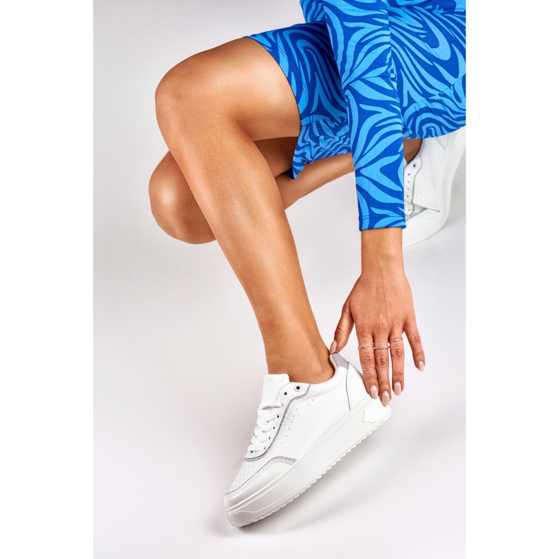 Sneakers bianche con accessori argento bianca 2