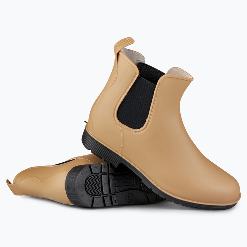 Stivali da donna in gomma beige scuro 1