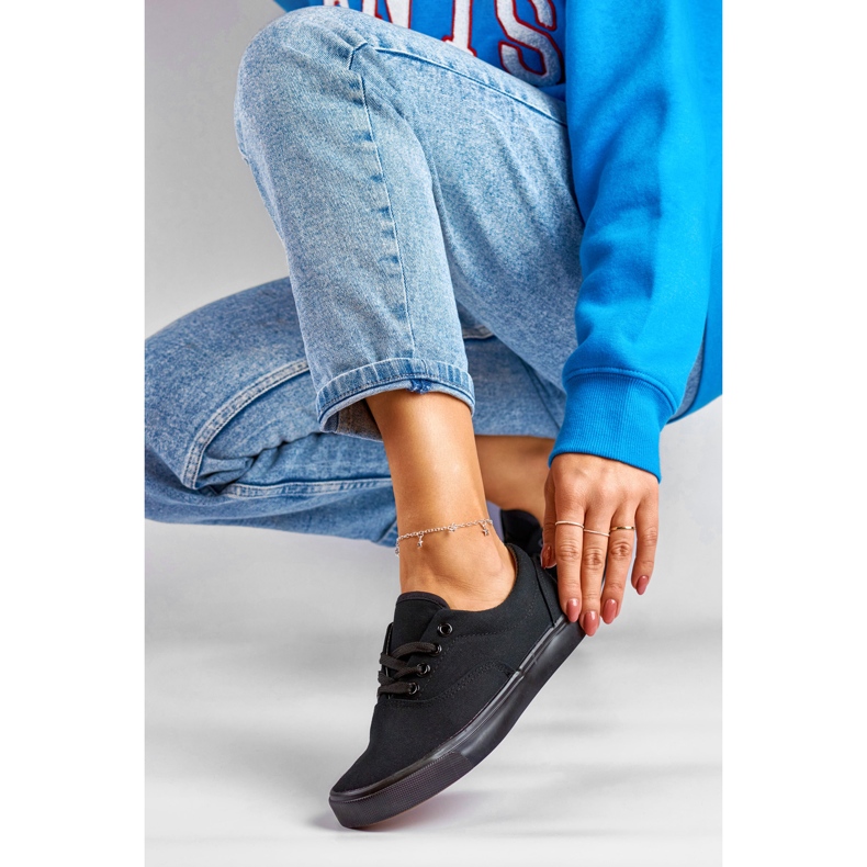 Classiche sneakers da donna con suola nera nero 1