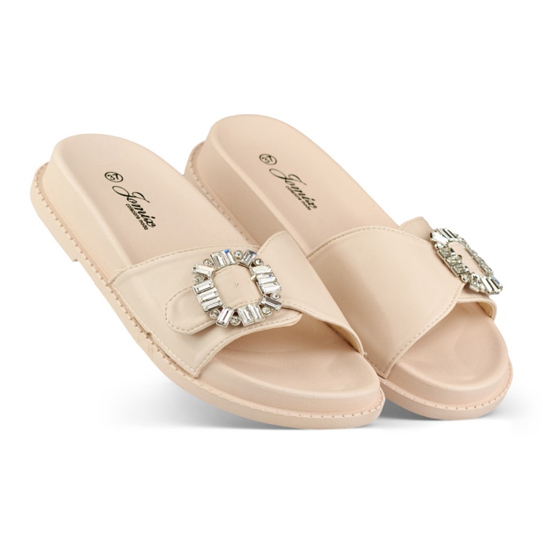 Pantofole da donna beige con fibbia decorativa 1
