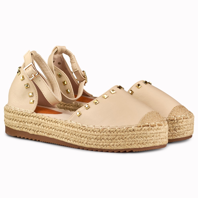 Espadrillas beige con borchie allacciate alla caviglia 2