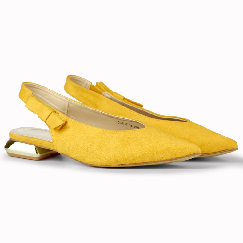 Décolleté da donna con tacco basso ed elegante giallo 1
