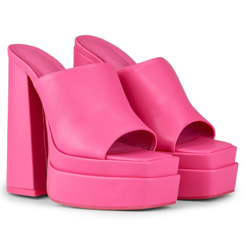 Ciabatte rosa con tacco alto di Evelyn 1