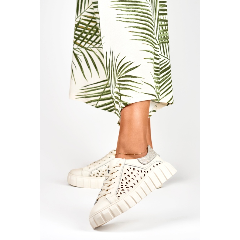 Scarpe sportive da donna beige in pelle naturale 1