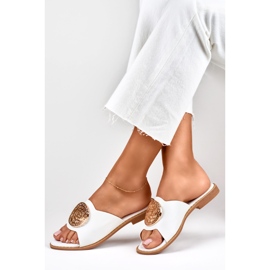Pantofole da donna bianche con decorazioni in oro bianco 1