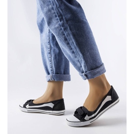 Sneaker in tessuto nero di Winifred 1