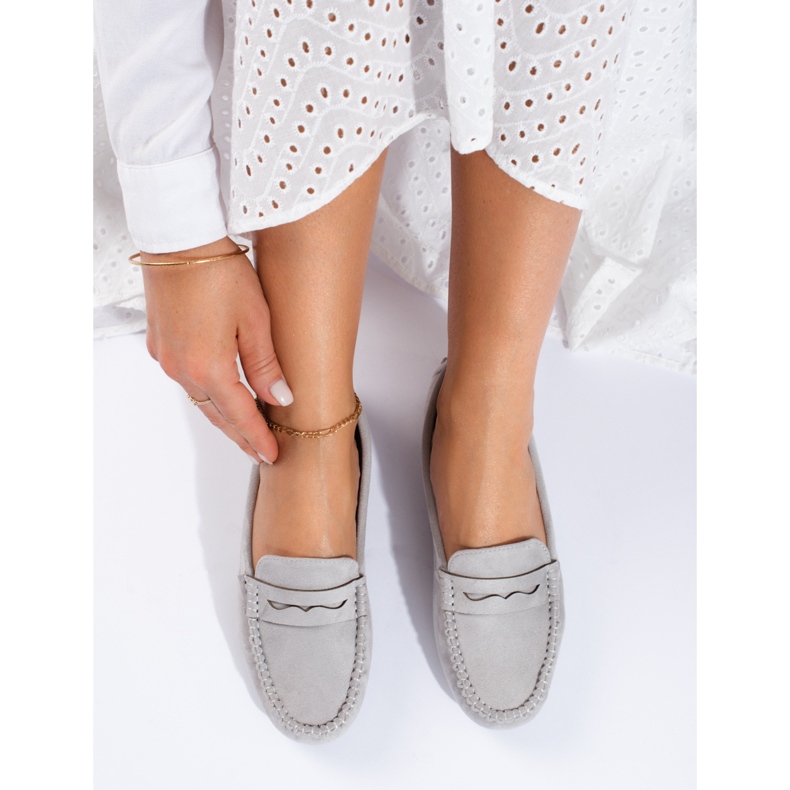 Mocassini da donna in camoscio grigio di Shelovet 2