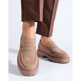 Classiche scarpe scamosciate beige scuro da donna di Shelovet 1