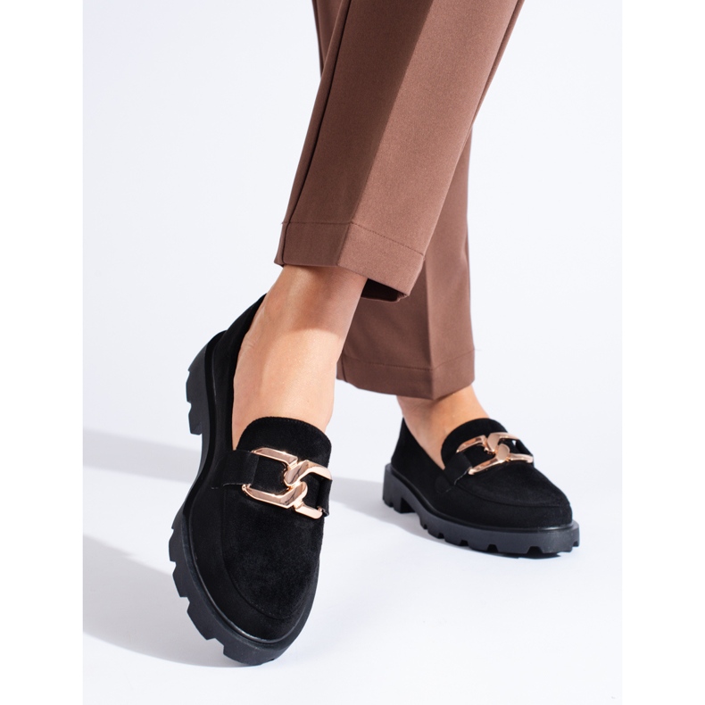 Stivali in camoscio nero con catena di Shelovet 1