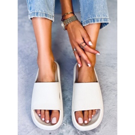 Pantofole con cuscino Yang White bianca 1