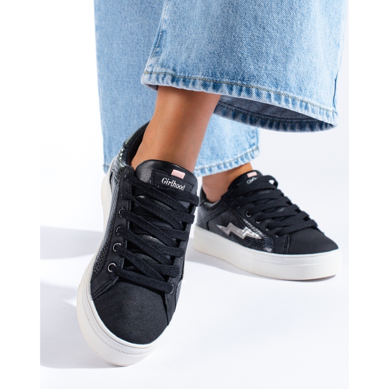 Sneakers nere realizzate in ecopelle sulla piattaforma Shelovet nero 1