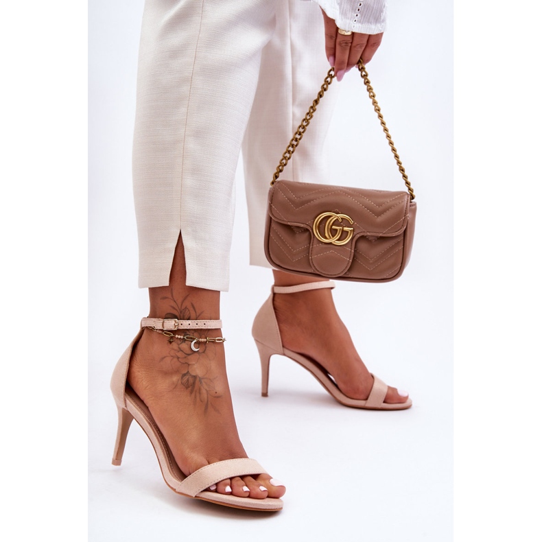 Sandali Classici In Pelle Scamosciata Su Un Tacco Alto Tossa Beige Chiaro 2
