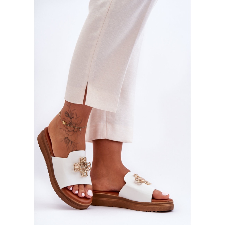 PG1 Ciabatte da donna in pelle con plateau con decorazione Azera bianca bianco 1