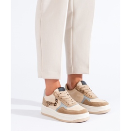 Sneakers da donna beige con suola spessa di Shelovet 1