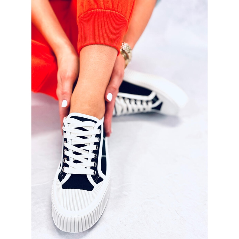 Sneakers da donna sulla piattaforma Dors Black nero 2