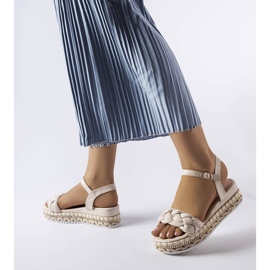 Sandali beige con plateau di Katrin verde 1