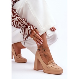 Décolleté in pelle con tacco alto Alisa nude beige 1