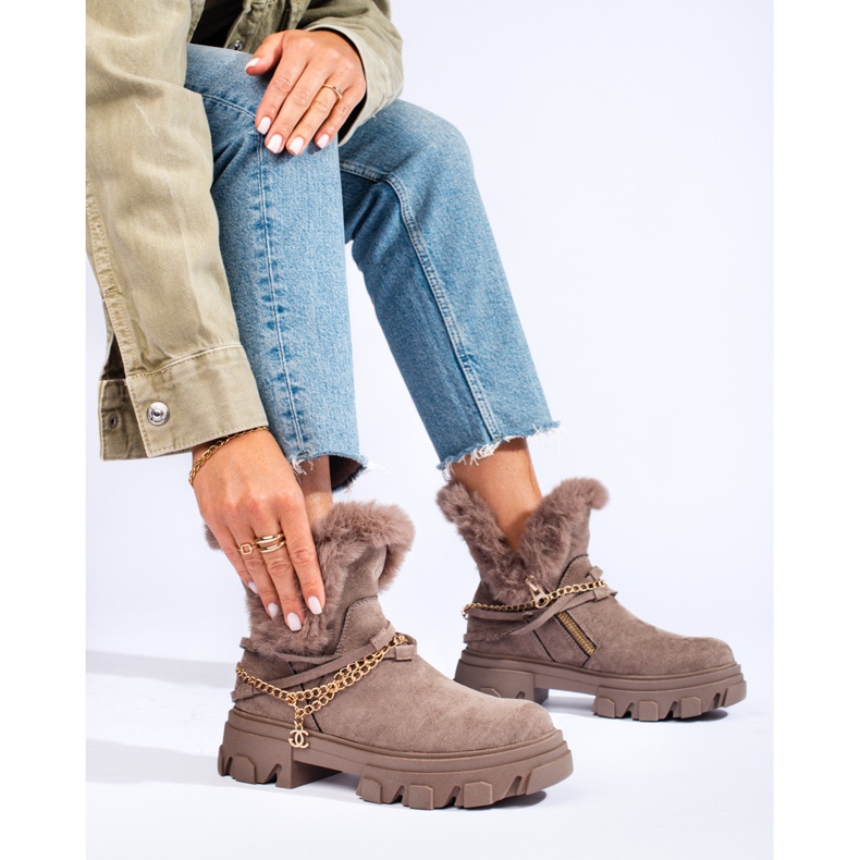 Stivali da donna in suede sulla piattaforma Shelovet marrone 1