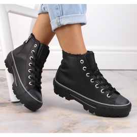 Sneakers isolate sulla piattaforma nera Big Star MM274039 nero 1