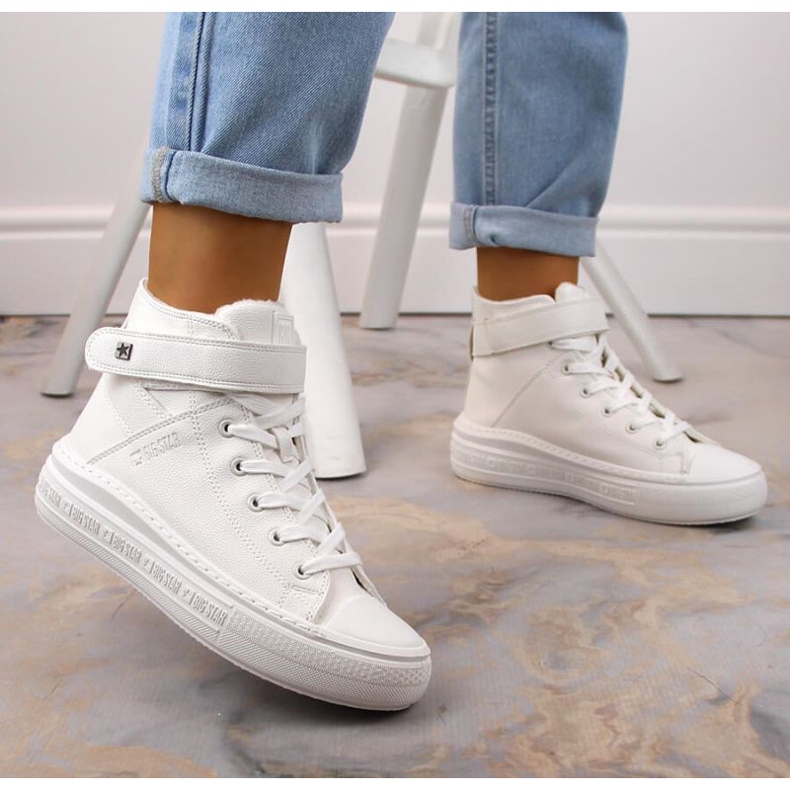 Sneakers Big Star W INT1900A isolate bianche bianca 2