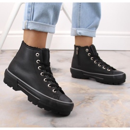 Scarpe da ginnastica isolate sulla piattaforma Big Star W INT1903C nere nero 2