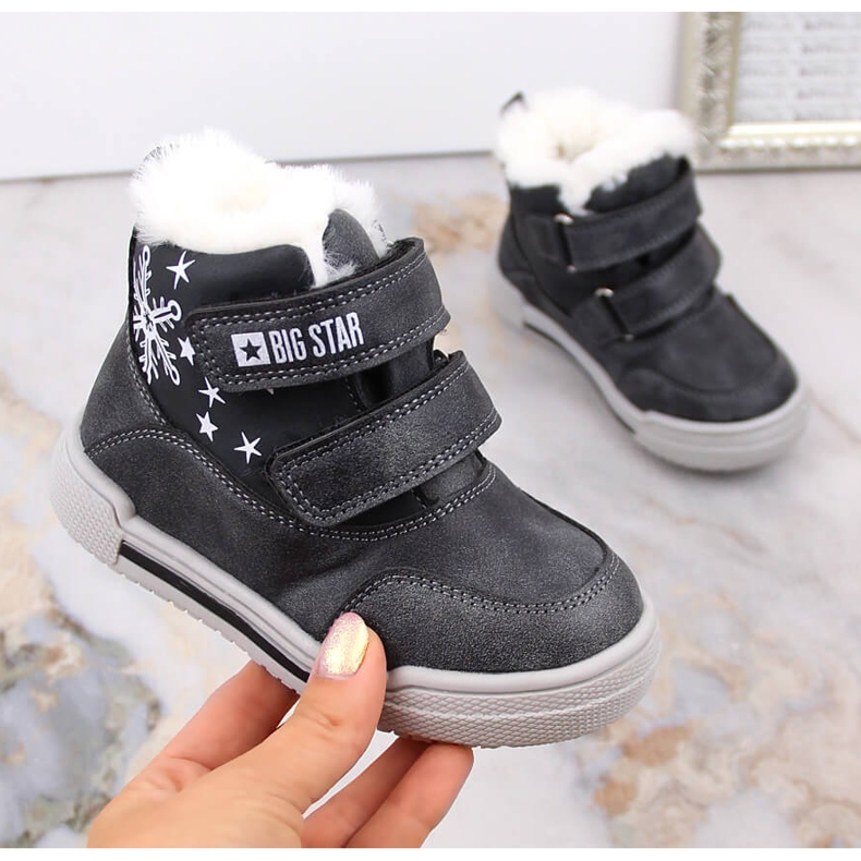 Stivali da neve stivali invernali per bambini isolati con velcro Big Star KK374191 nero 1