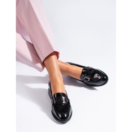 Scarpe da donna laccate nere con fibbia Vinceza nero 2