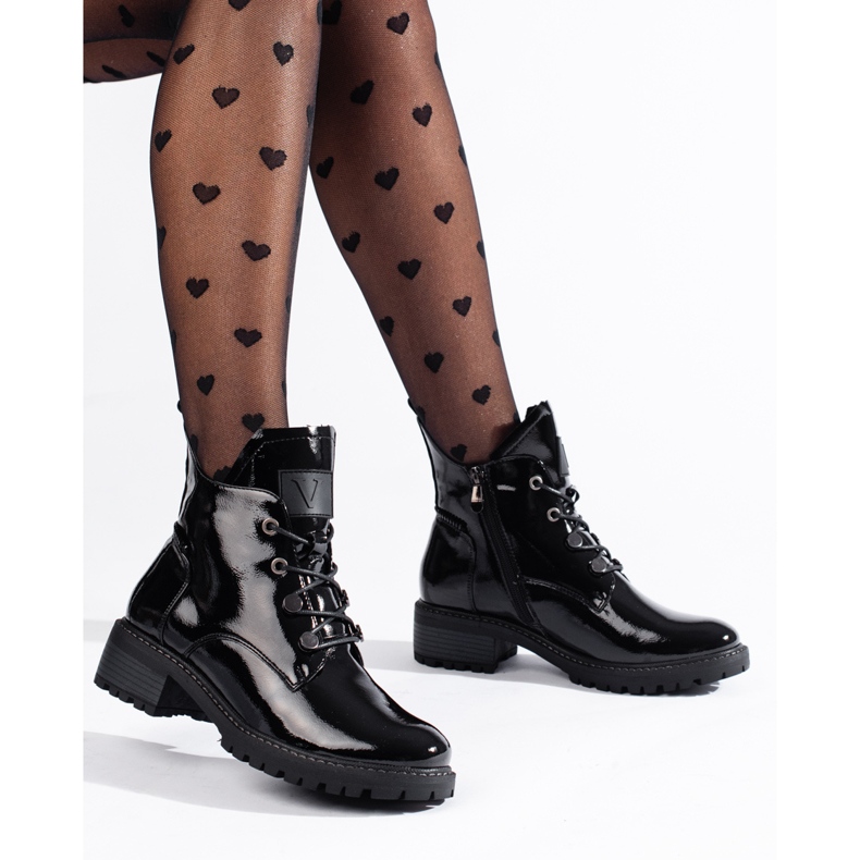 Stivali laccati neri da donna Vinceza nero 1
