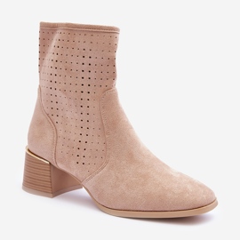 Stivali con tacco alto traforati in pelle scamosciata Perle beige 1
