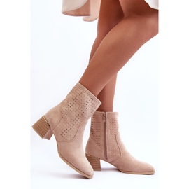 Stivali con tacco alto traforati in pelle scamosciata Perle beige 2