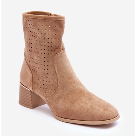 PG1 Stivali Tacco Alto Traforati in Pelle Scamosciata Perle Beige Scuro 1