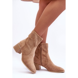 PG1 Stivali Tacco Alto Traforati in Pelle Scamosciata Perle Beige Scuro 2