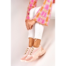 Sneakers rosa da donna con accessori dorati 1