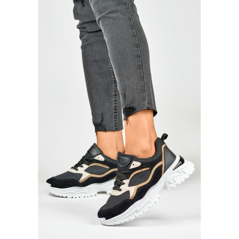 Sneakers da donna nere su suola bianca nero 2