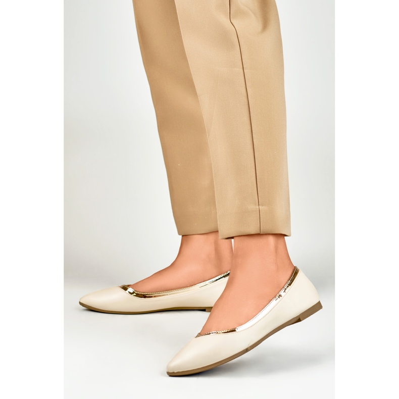 Ballerine da donna beige con aggiunta dorata 2