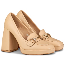 Mocassini beige con tacco alto comodo 1