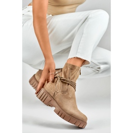 Stivali da donna beige scuro con tomaia elastica 1