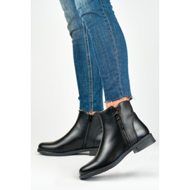 Stivali piatti da donna neri realizzati in ecopelle nero 2