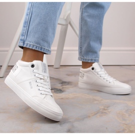 Sneakers isolate bianche Big Star EE274352 bianca 2