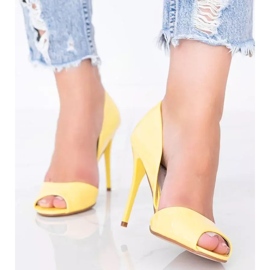 Décolleté gialle su tacco Joliette giallo 2