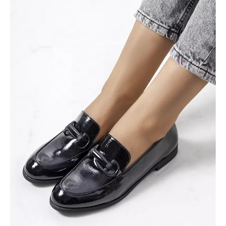 Scarpe in pelle laccata nera di Liese nero 2