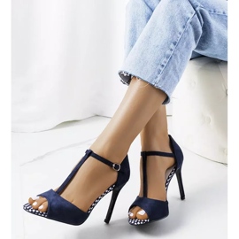 Inna Sandali blu navy su tacco Munger 2