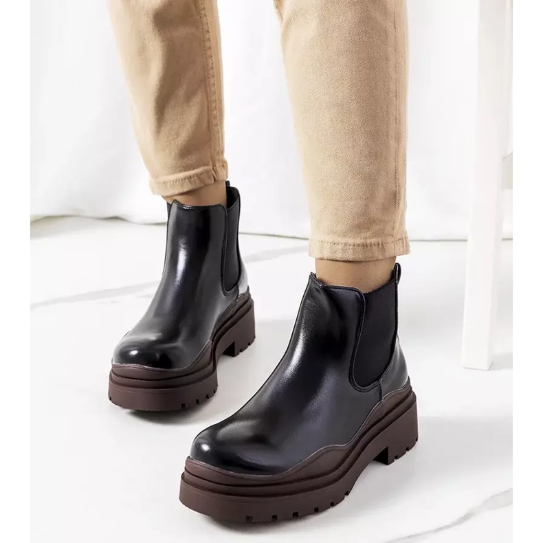 Stivaletti neri su plateau Gaffney marrone nero 1
