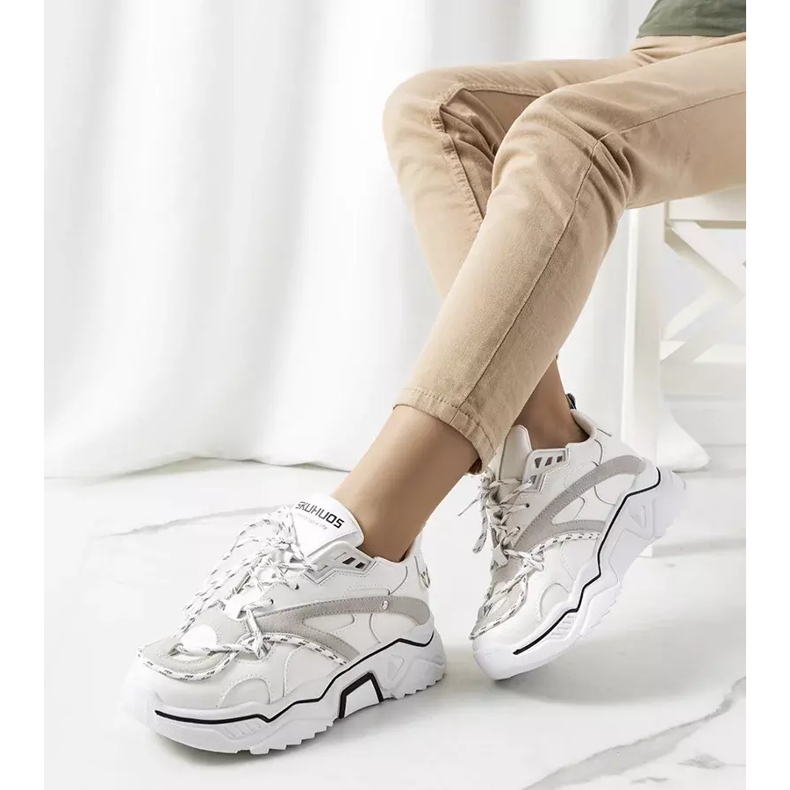 Sneakers bianche di Adavale bianca 2
