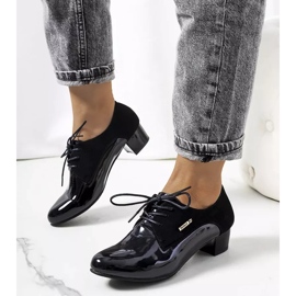 BM Scarpe brogue nere sul palo di Floore nero 1